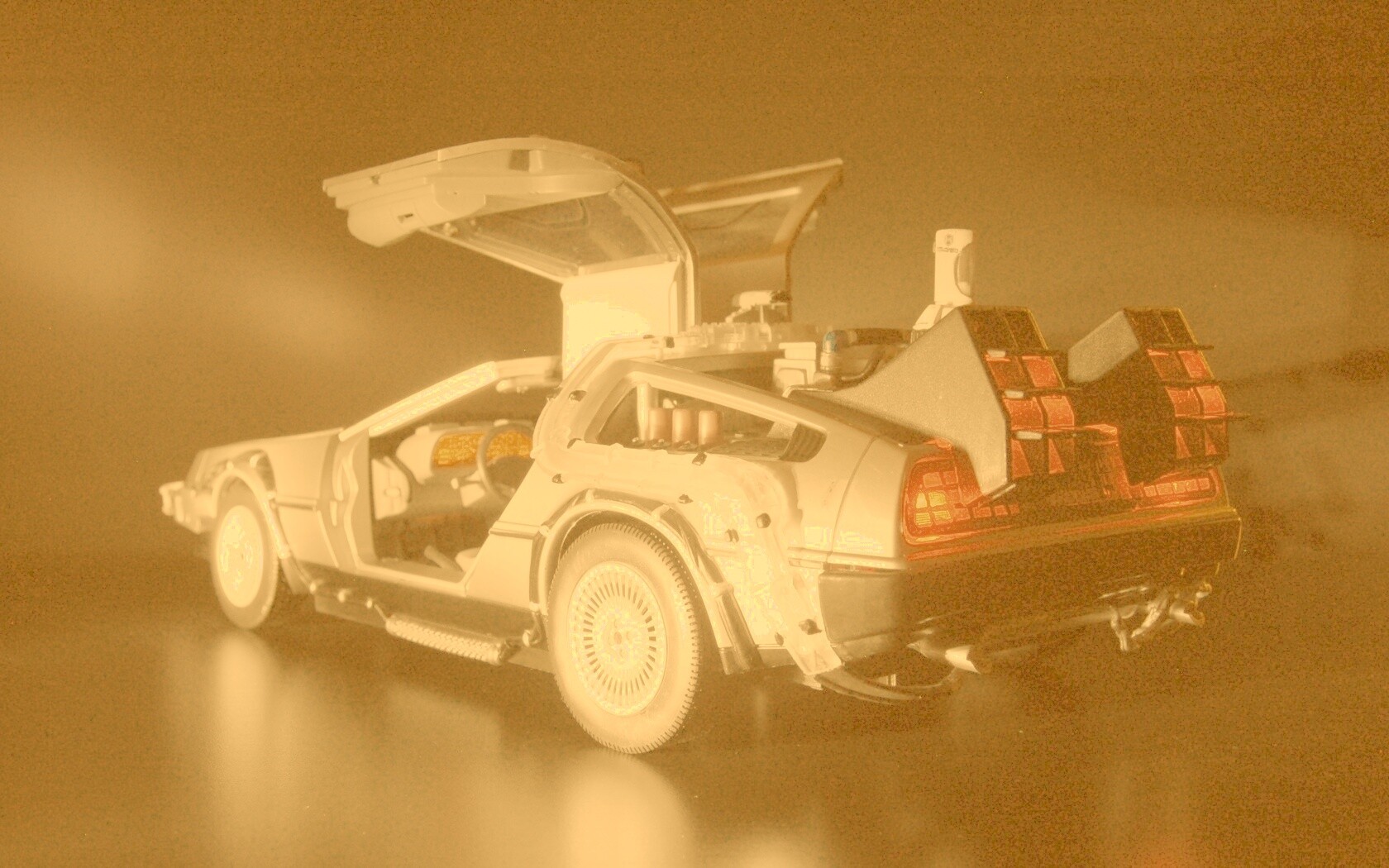 Фигурка делореана обои