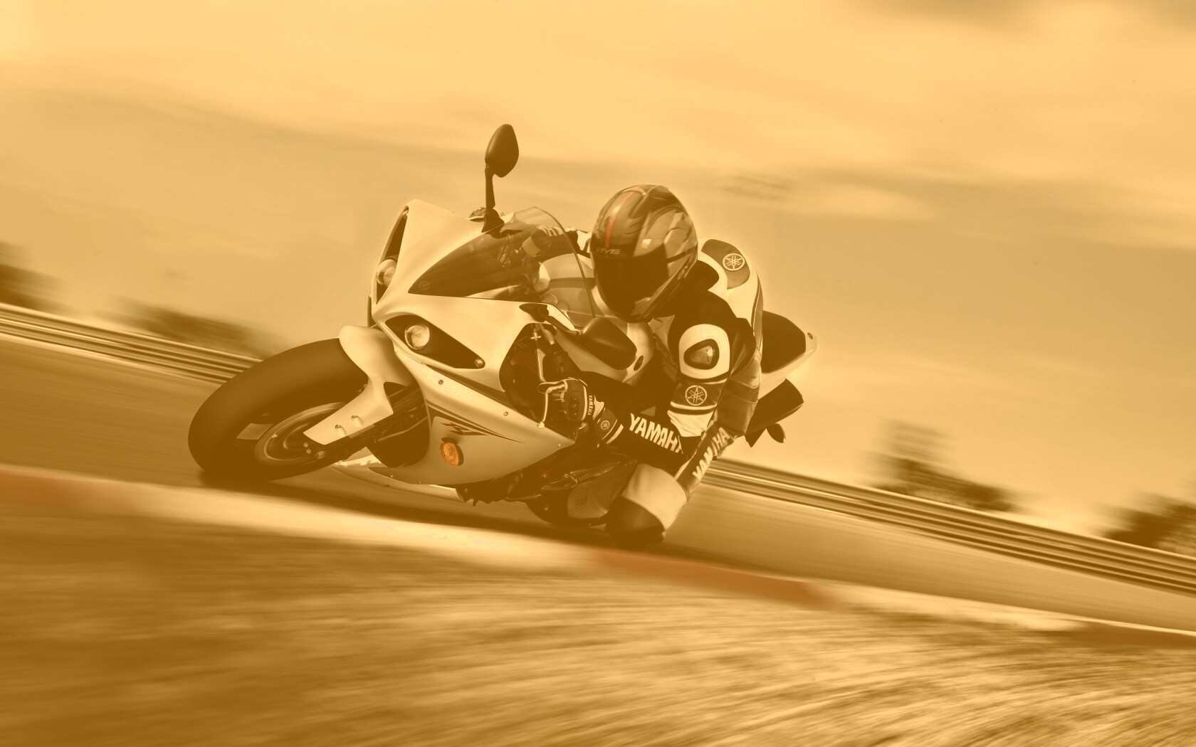 Человек на мотоцикле обои