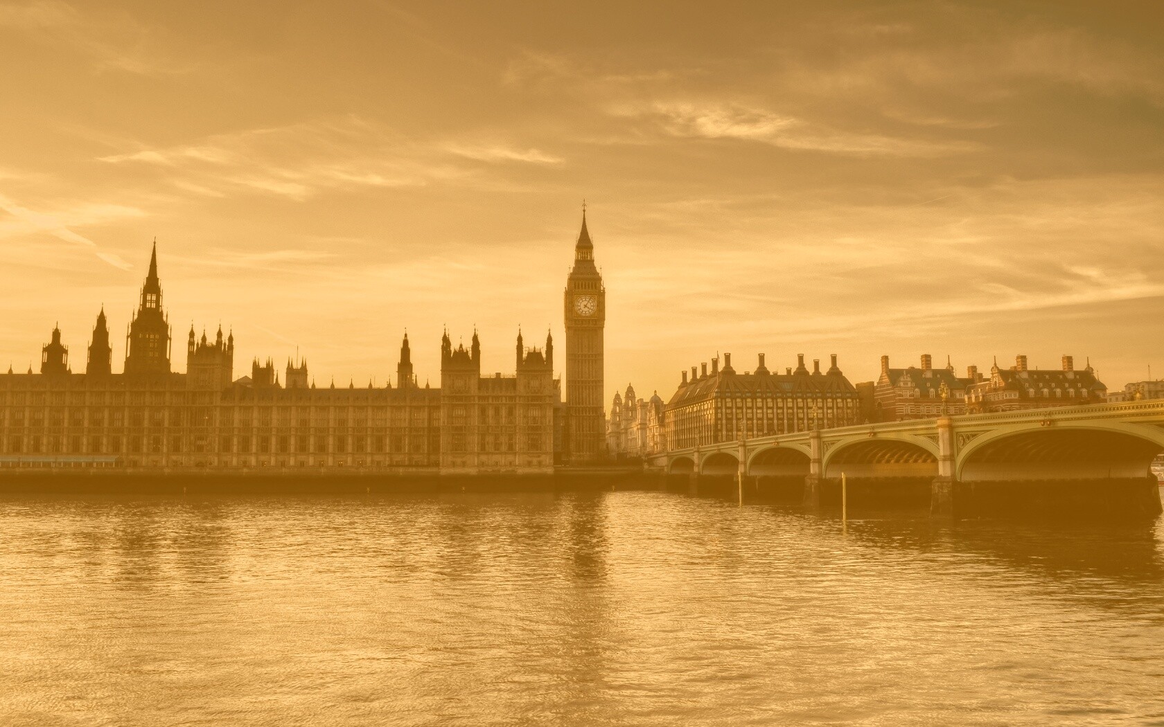 Биг-Бен на берегу Темзы обои