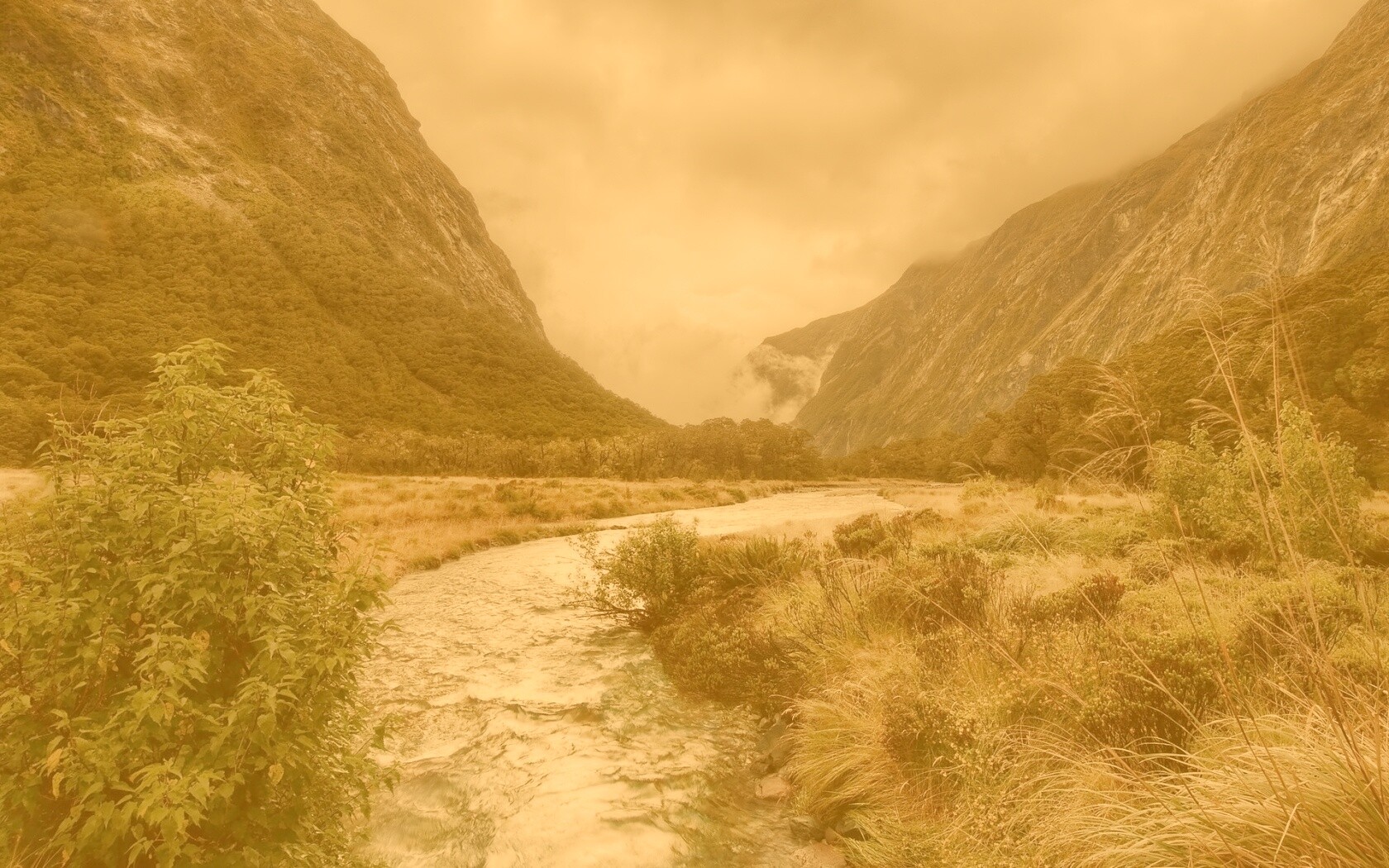 Горная река обои