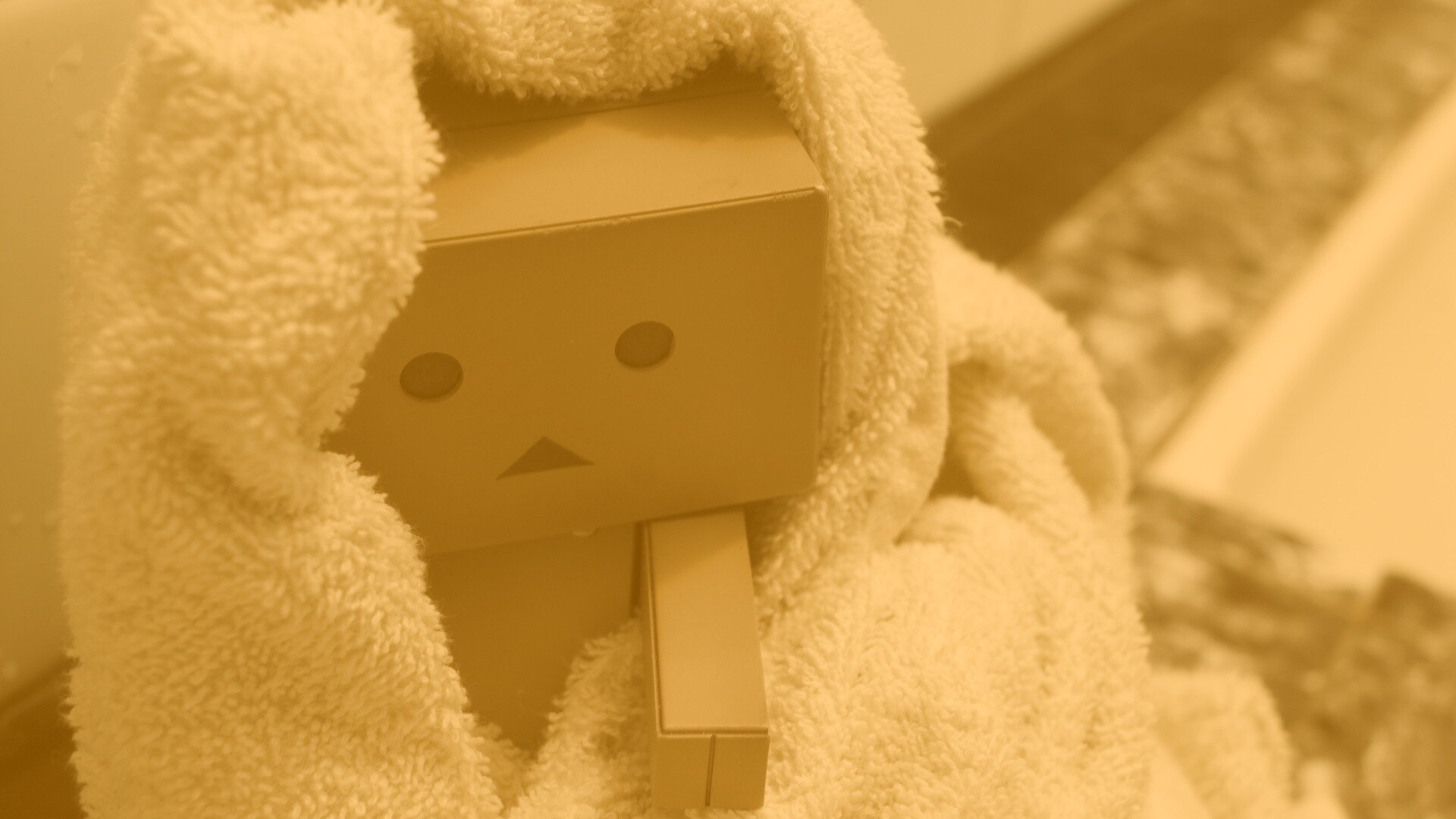 Yotsubato Danbo в полотенце обои