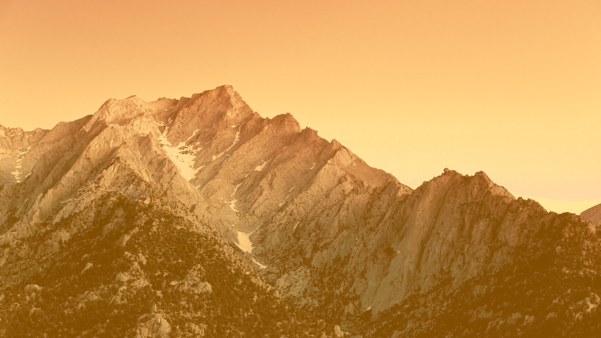 Розовые горы обои