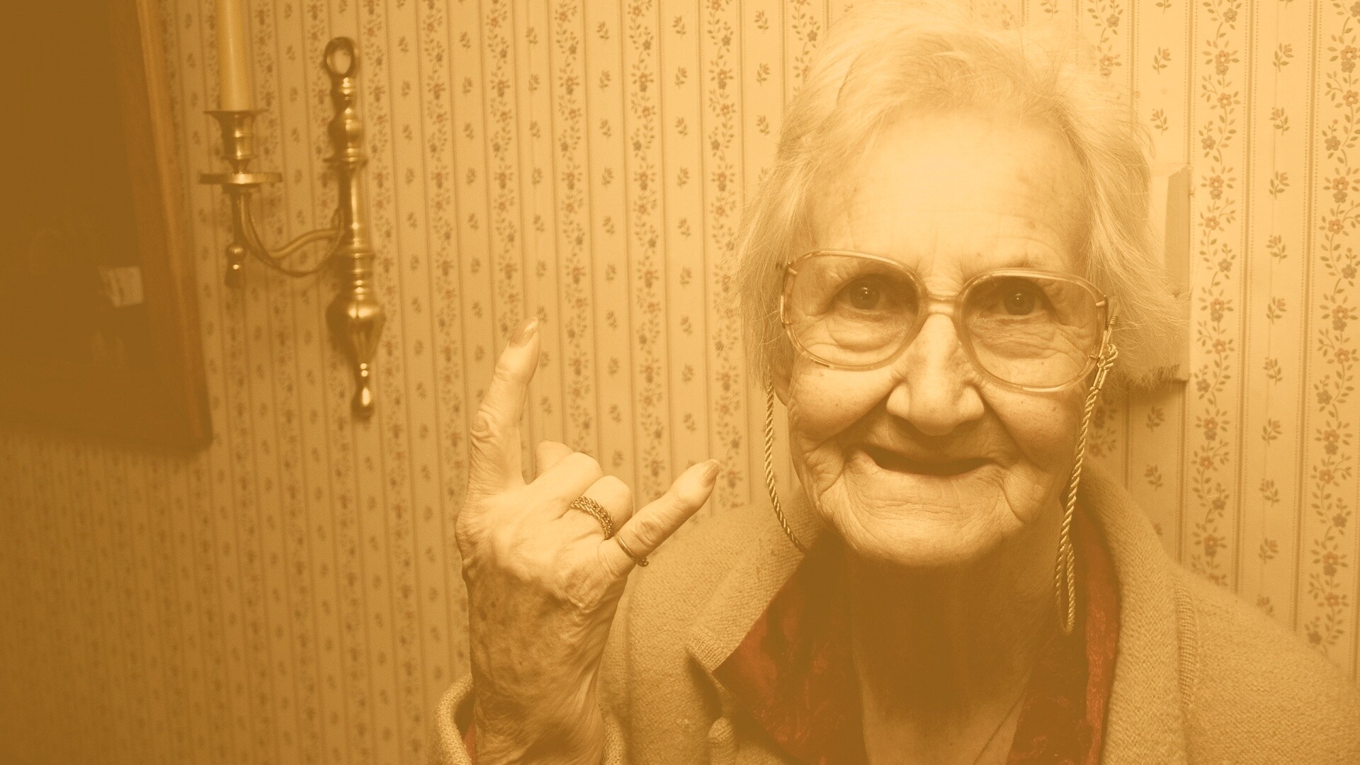 Чумовая бабуся обои