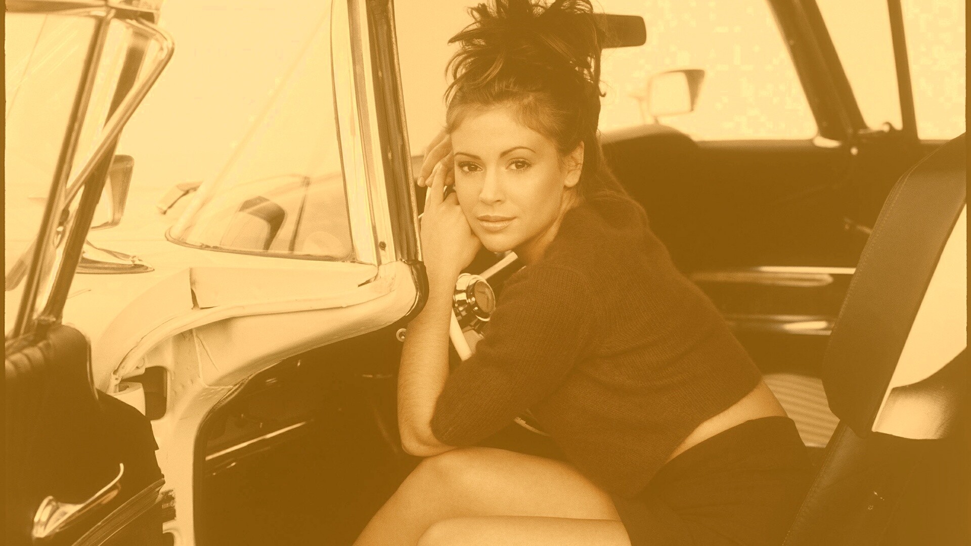 Алиса Милано обои