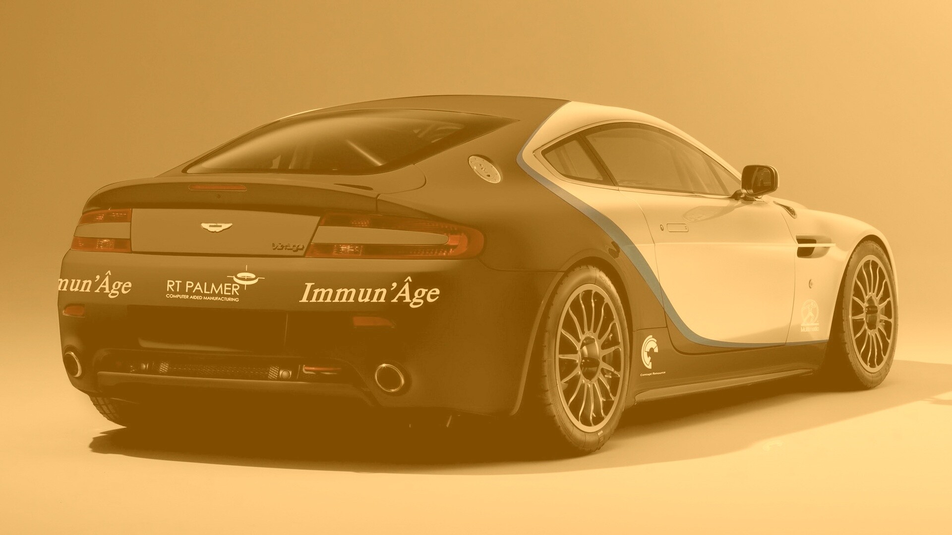 Астон Мартин обои