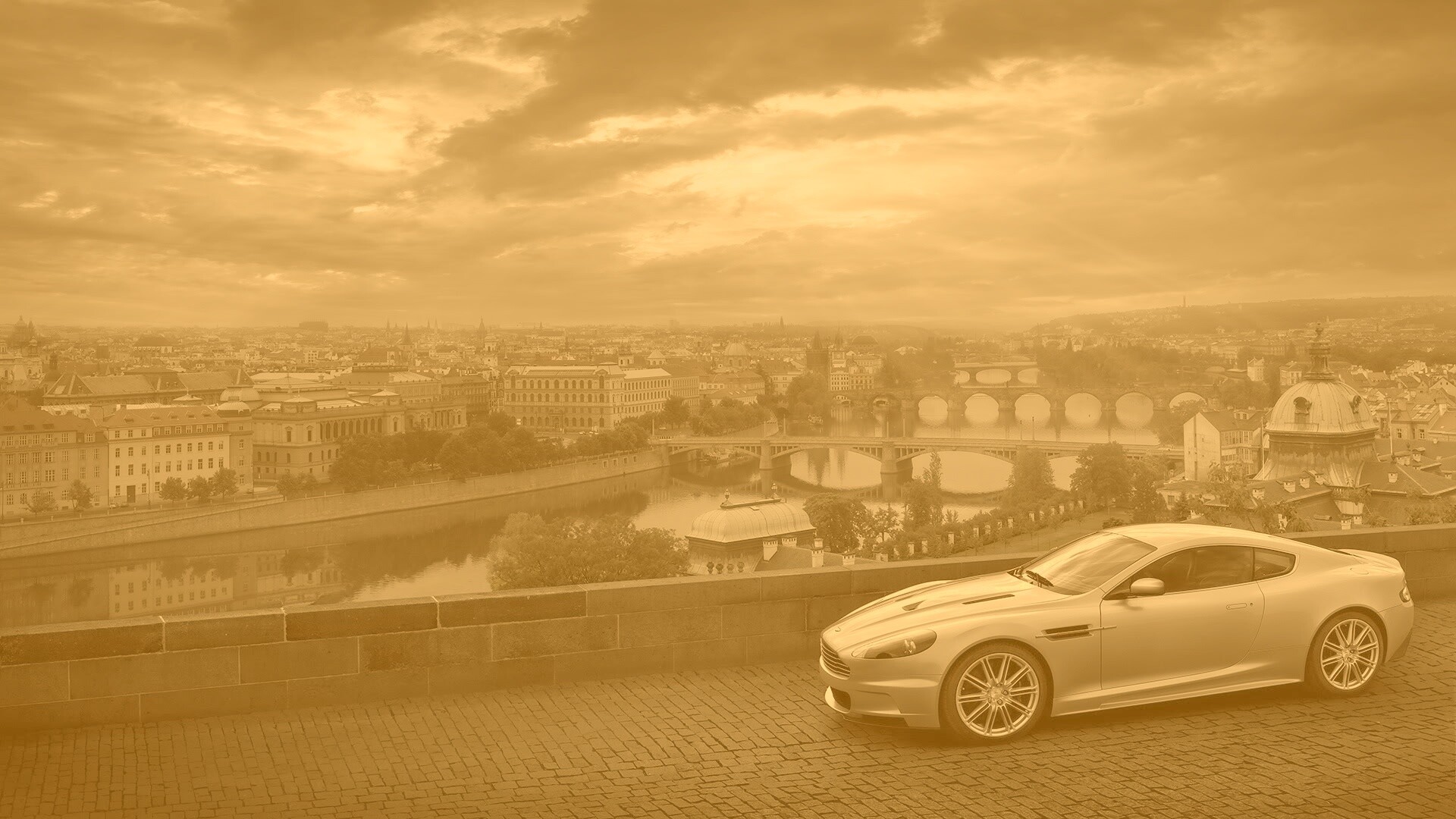 Aston Martin в городе обои