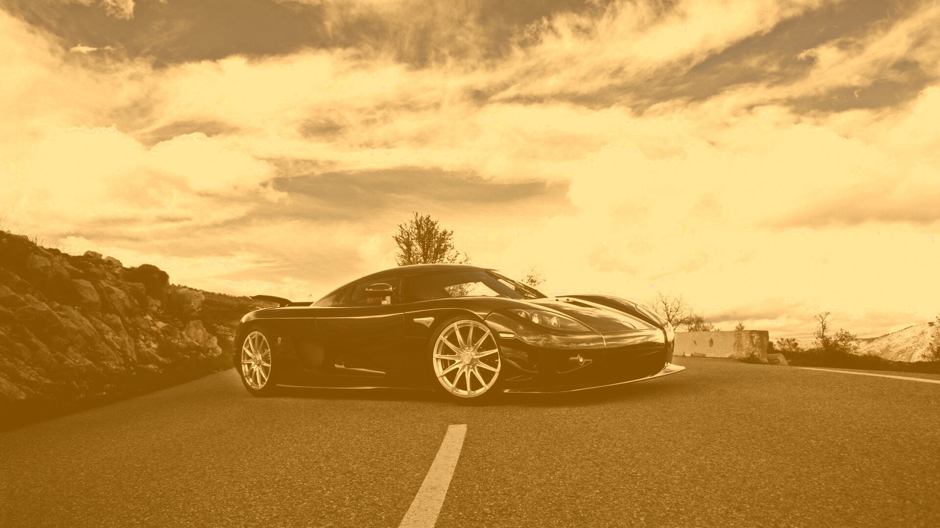 Черный кёнигсег обои