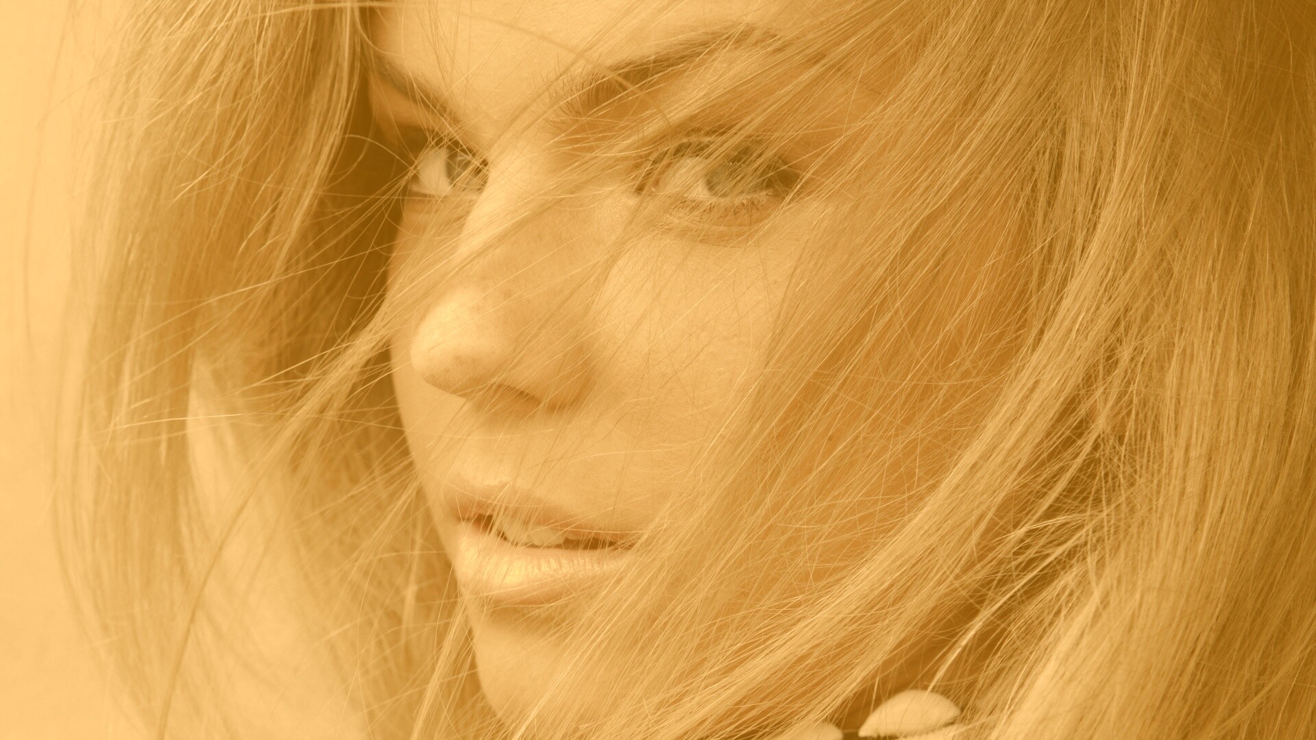 Завораживающий взгляд обои