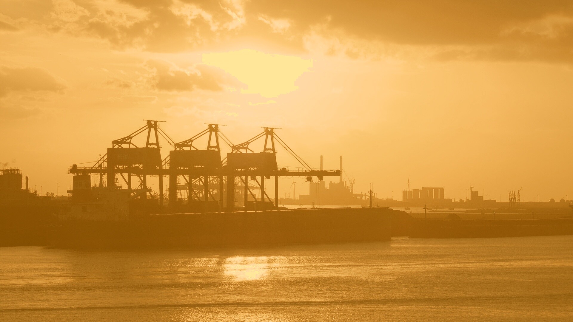 Грузовой порт обои