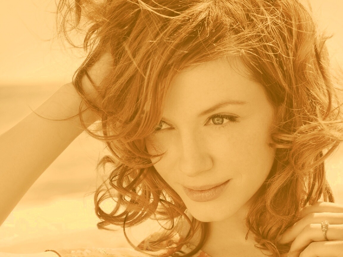 Рыжая красавица обои