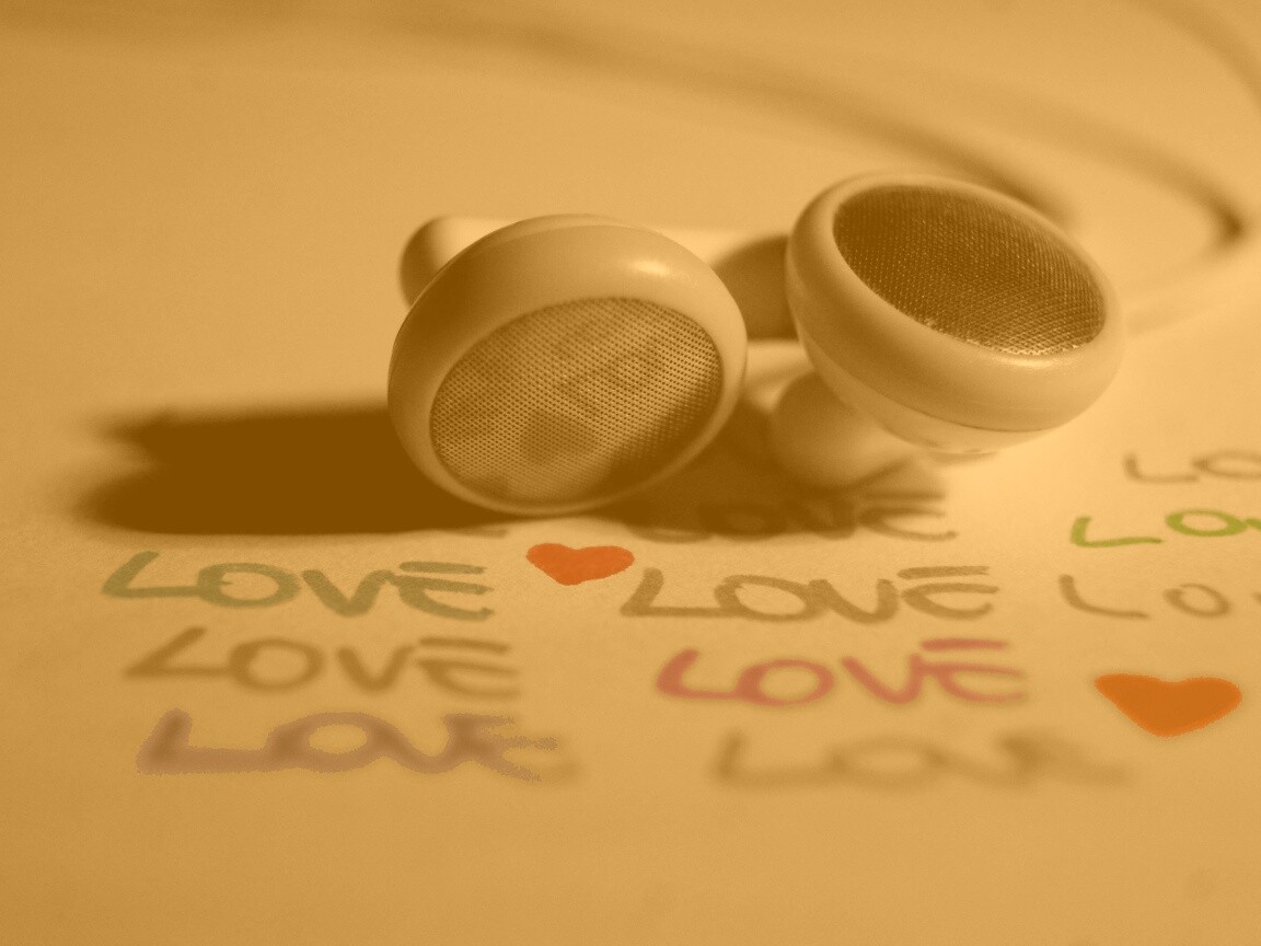 Наушники и любовь обои