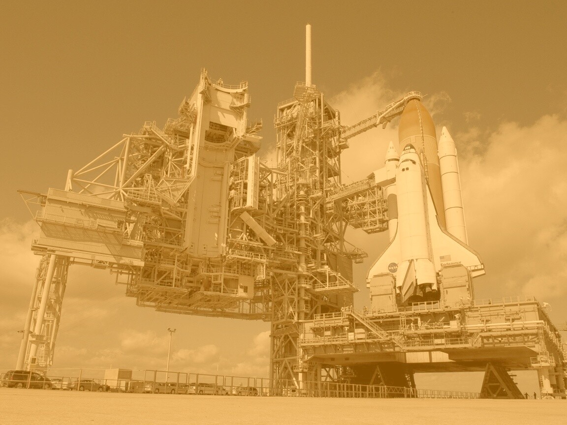 Шаттл на старте обои