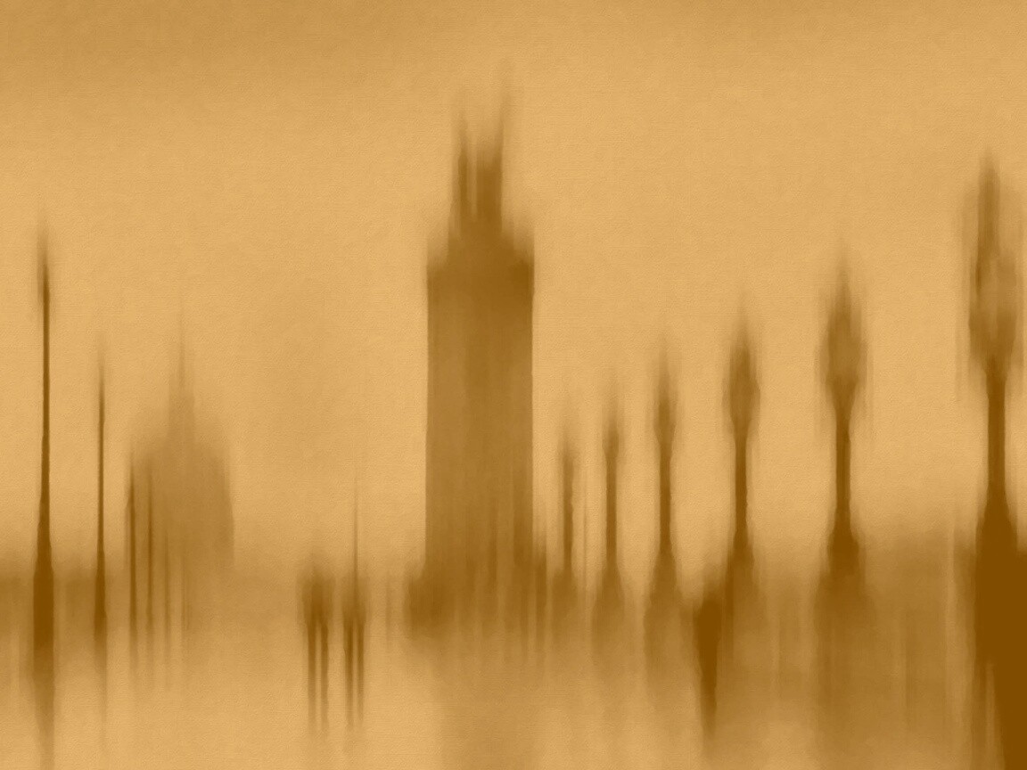 Размытый вид с моста обои