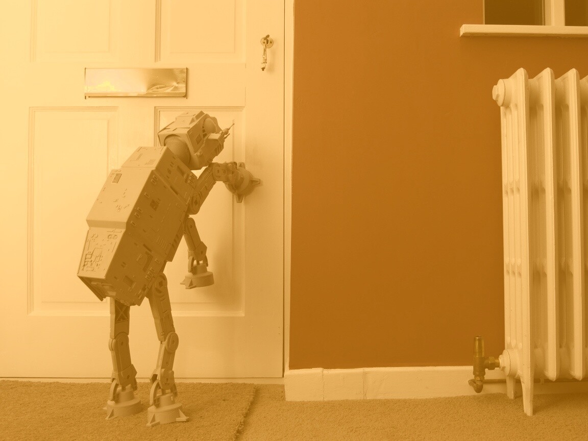 Имперский робот просится гулять обои