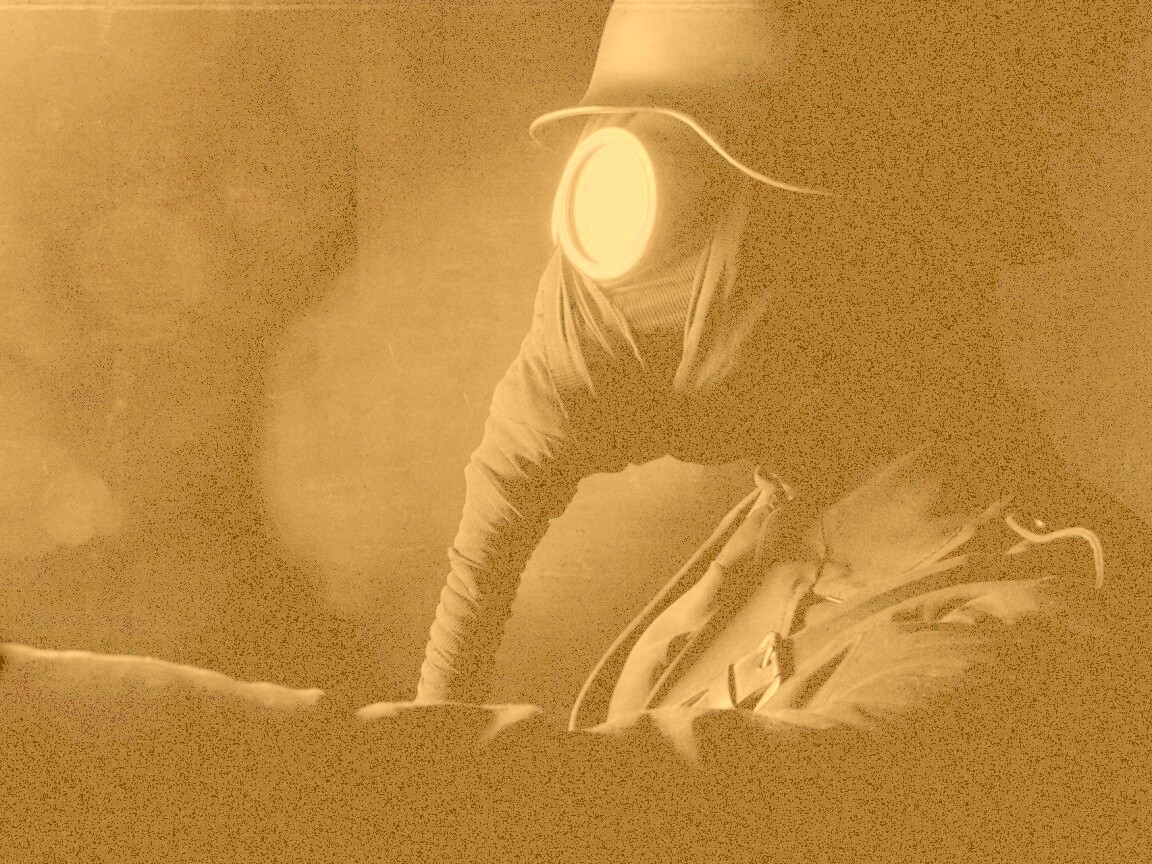 В противогазе обои