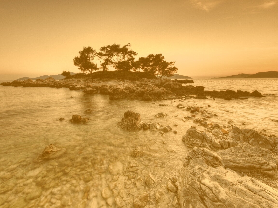 Каменный остров обои