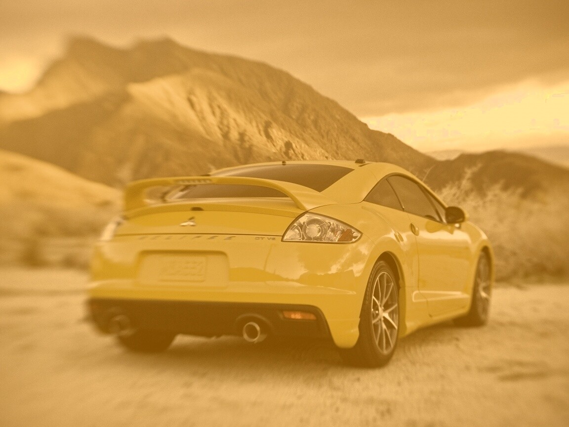 Mitsubishi в горах обои