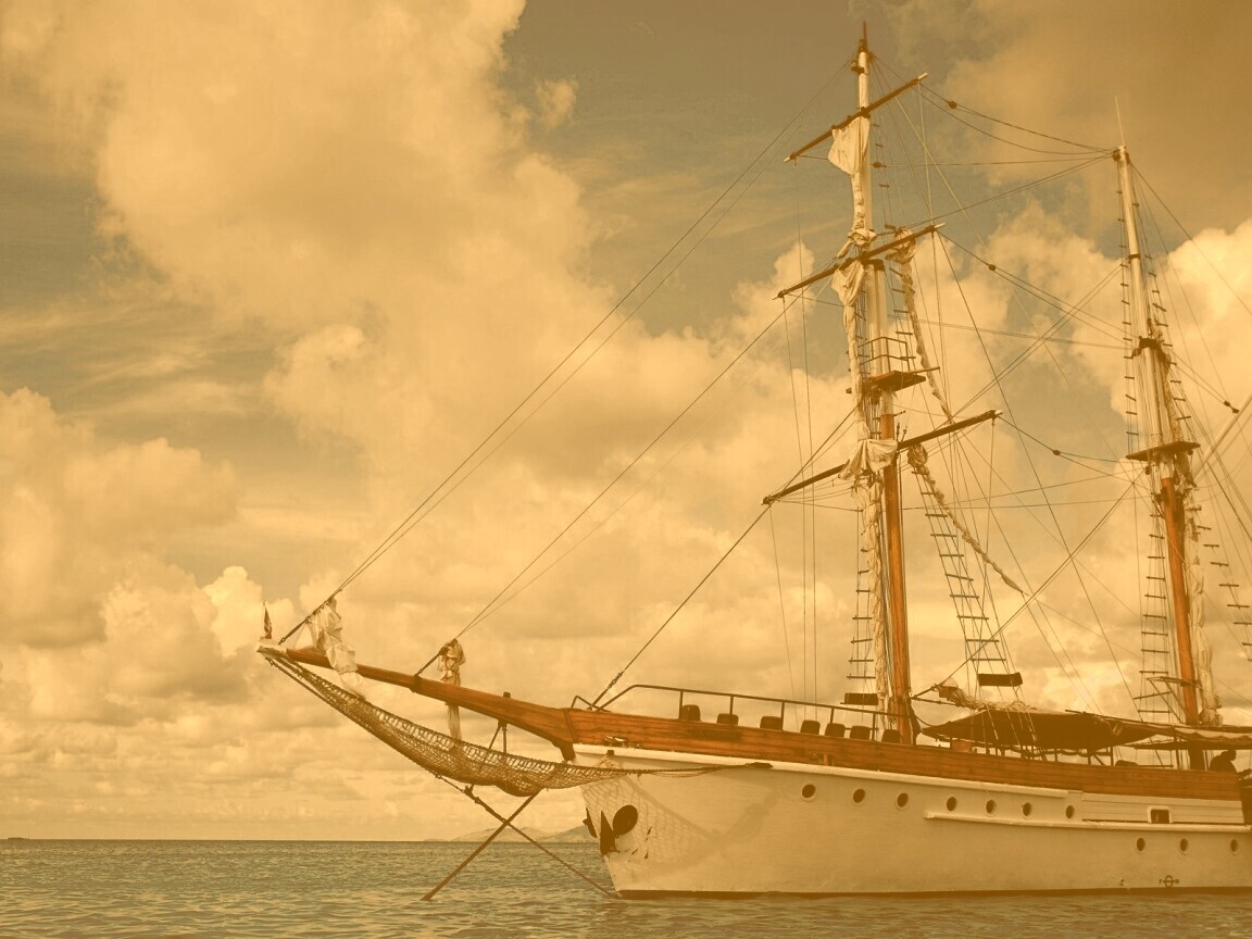 Белый парусник обои