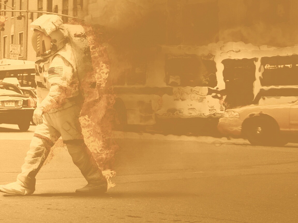 Астронавт в огне обои