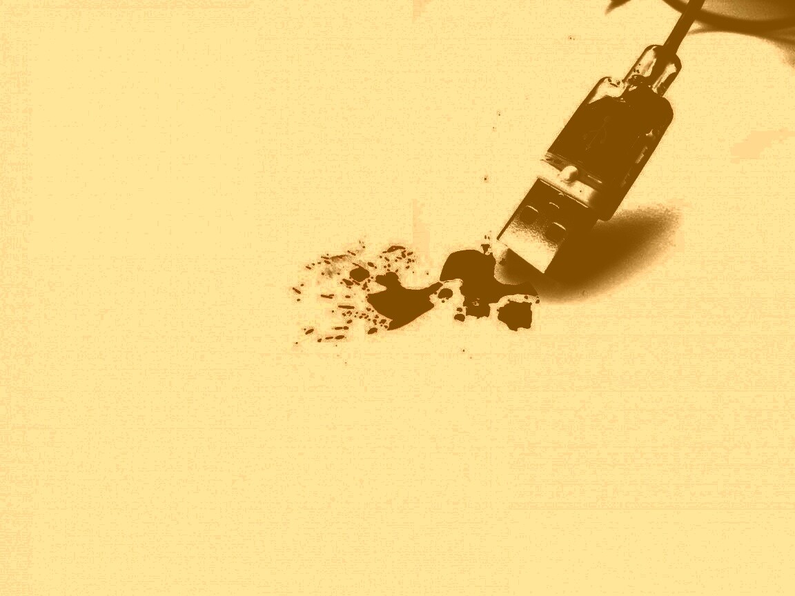 Кровавый usb обои