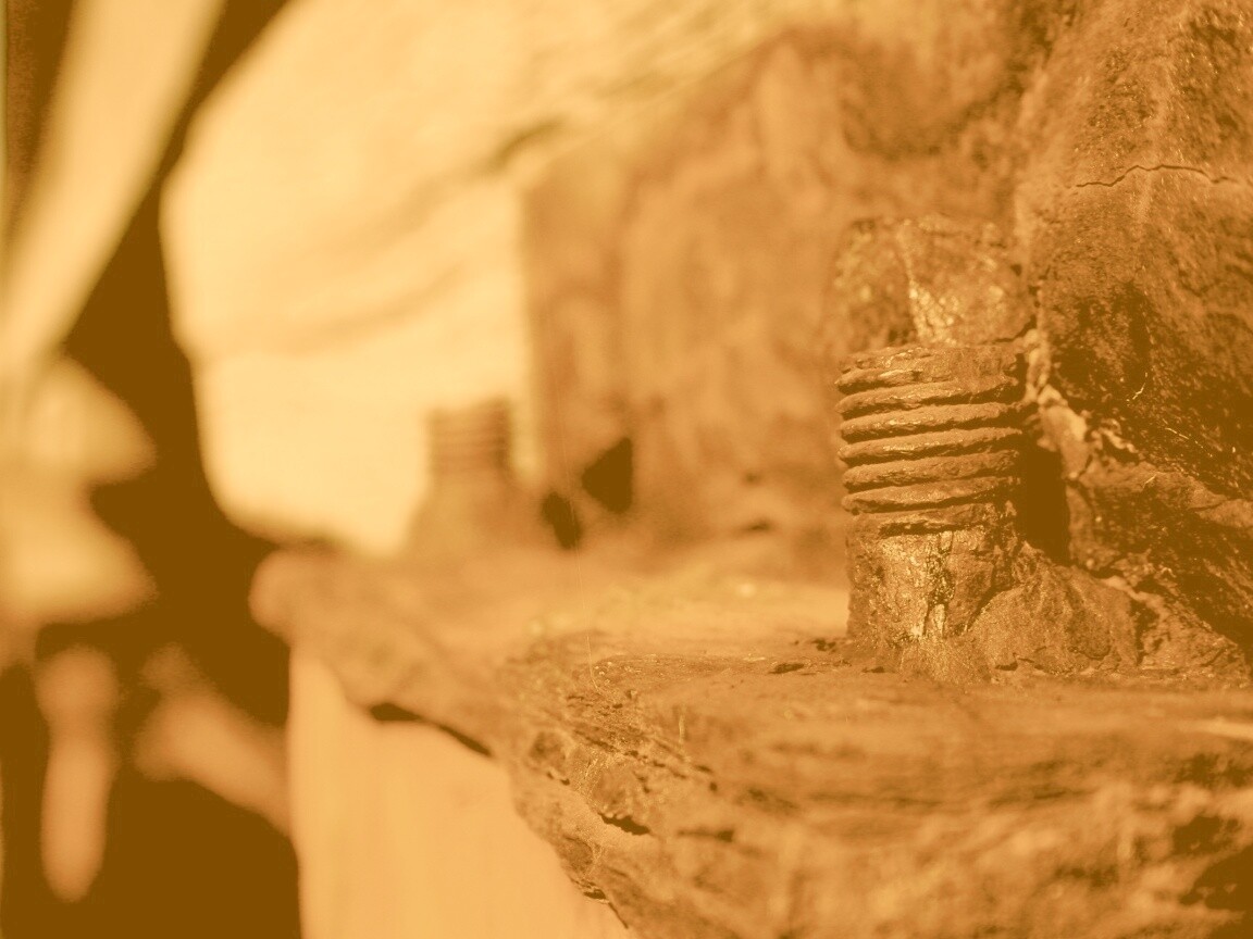 Проржавевшие болты обои