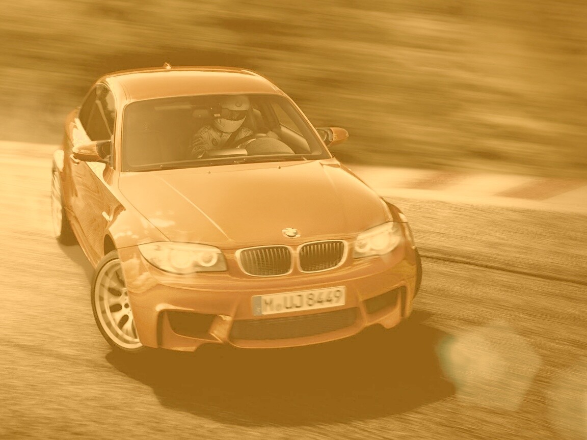 BMW M1 в заносе на треке обои