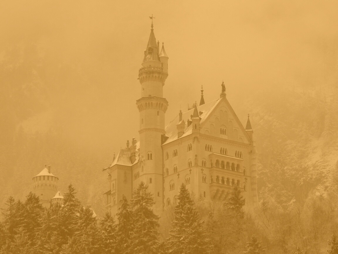 Заснеженный Нойшванштайн обои