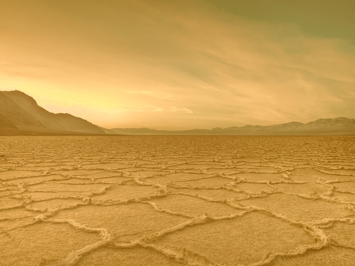 Высохшее пустынное озеро обои