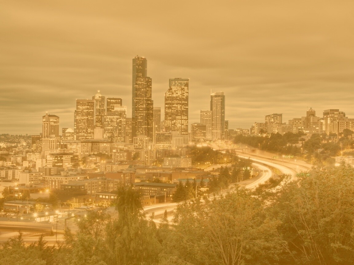 Город вдали обои