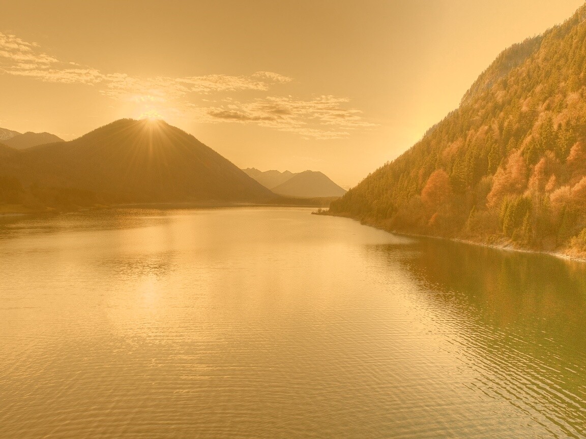 Закат в горах обои