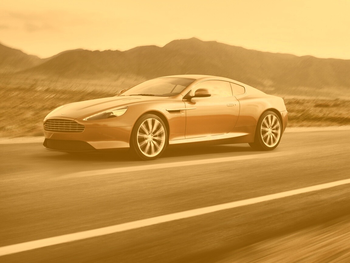Астон Мартин на шоссе обои