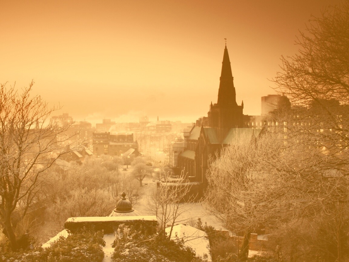 Закатный город зимой обои