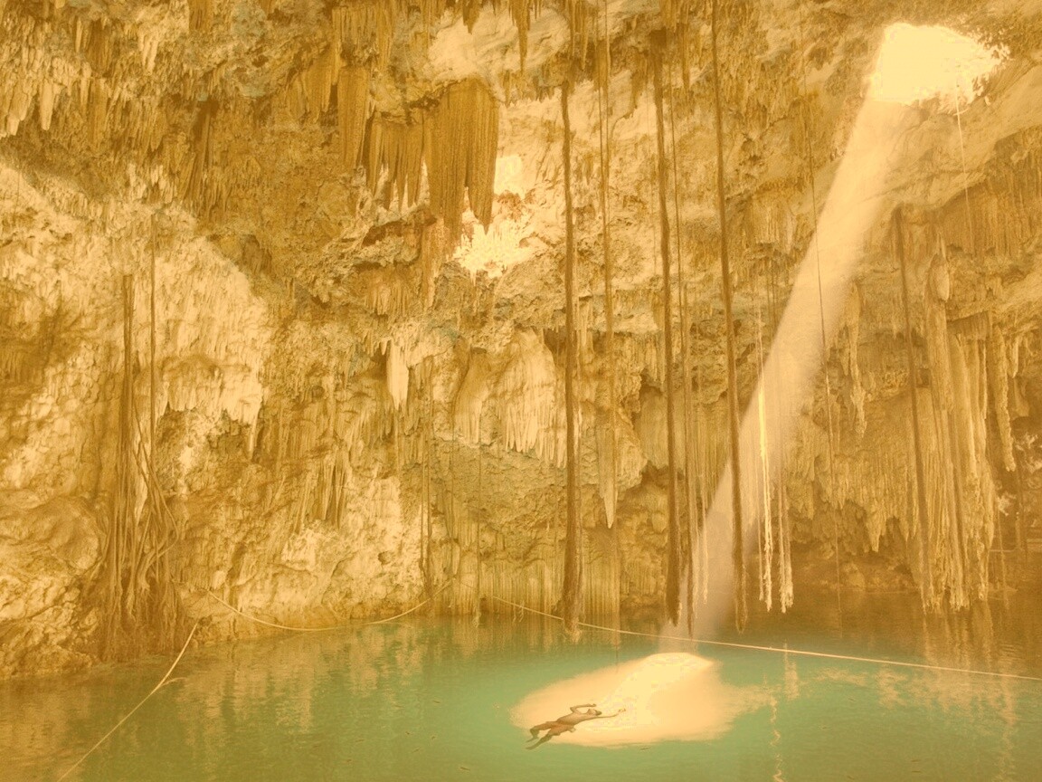 Пещера сталактитов обои