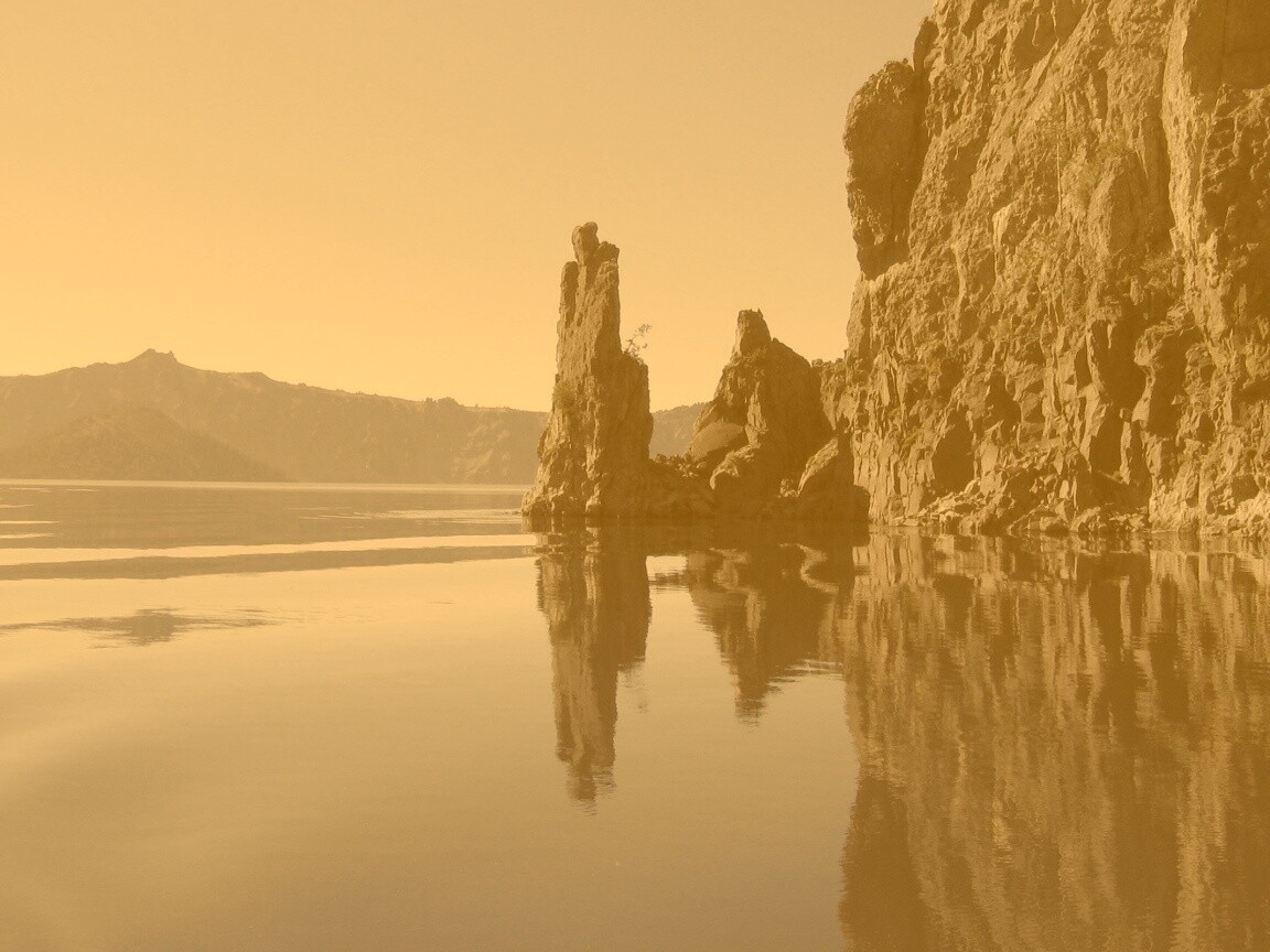 Скалистый берег обои