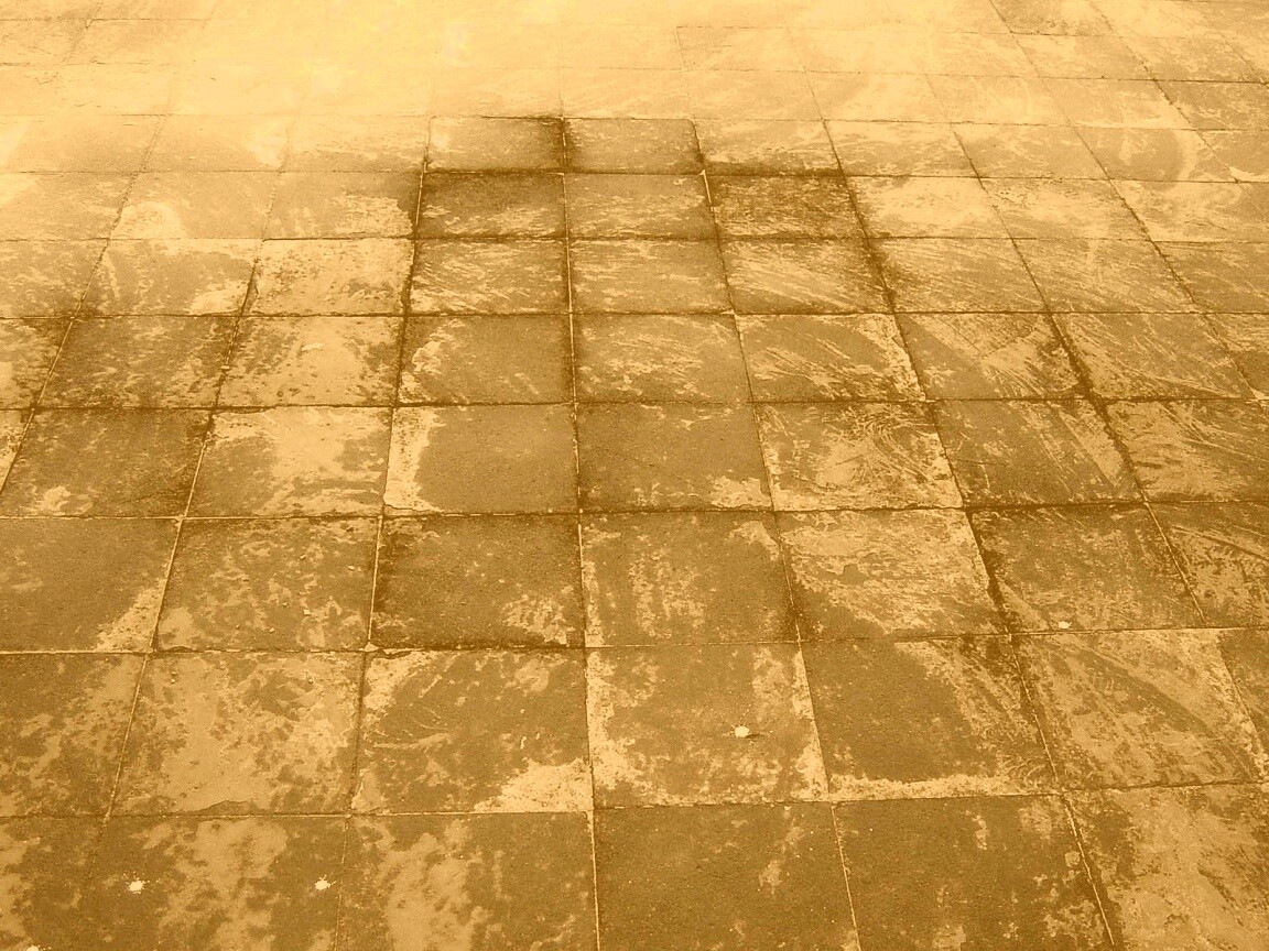 Дорога из серой плитки обои