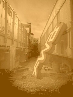 Упавшая вывеска обои