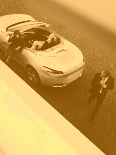 Пара у кабриолета Пежо обои