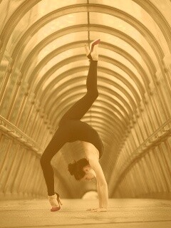 Гимнастка обои