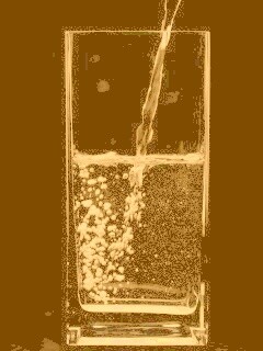 Вода в стакане обои