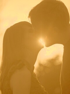 Поцелуй обои