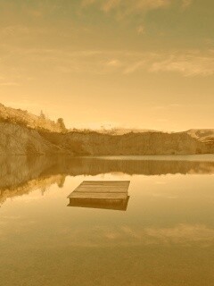 Уединенное озеро обои