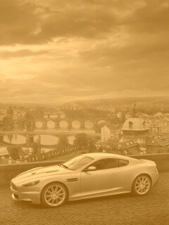 Aston Martin в городе обои