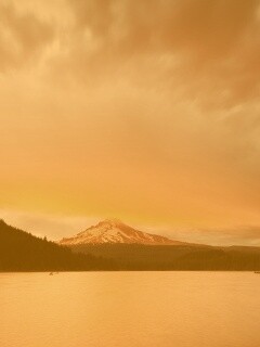 Закат над горой обои