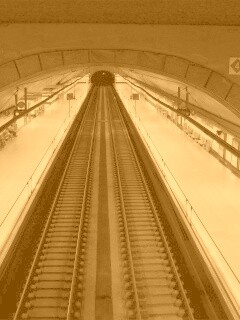 Станция метро обои