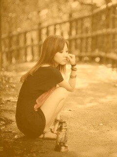 Грустная японская девушка обои