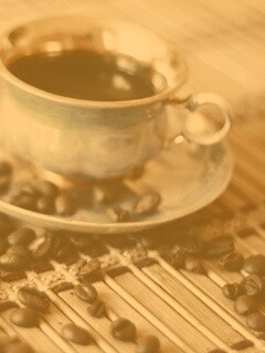 Чашка кофе и немного зерен обои