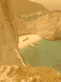 Яхты в бухте обои