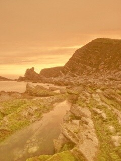 Скалистый берег обои