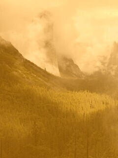 Туман в горах обои