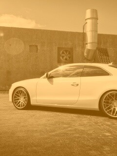 Белый автомобиль обои